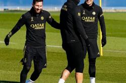 赛前罗马调整名单以备法国杯，战术微调环节打磨，质疑声仍在，轮换策略成焦点的简单介绍-JBO电竞